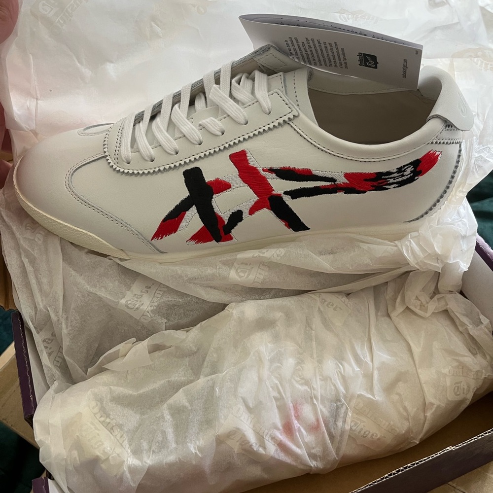 Onitsuka Tiger Mexico 66 Deluxe Nippon-Made in White + Classic Red